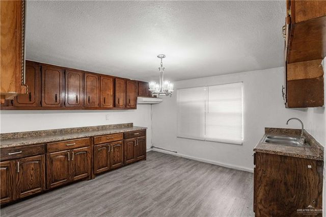 1712 N De La Rosa Drive, Donna, TX 78537