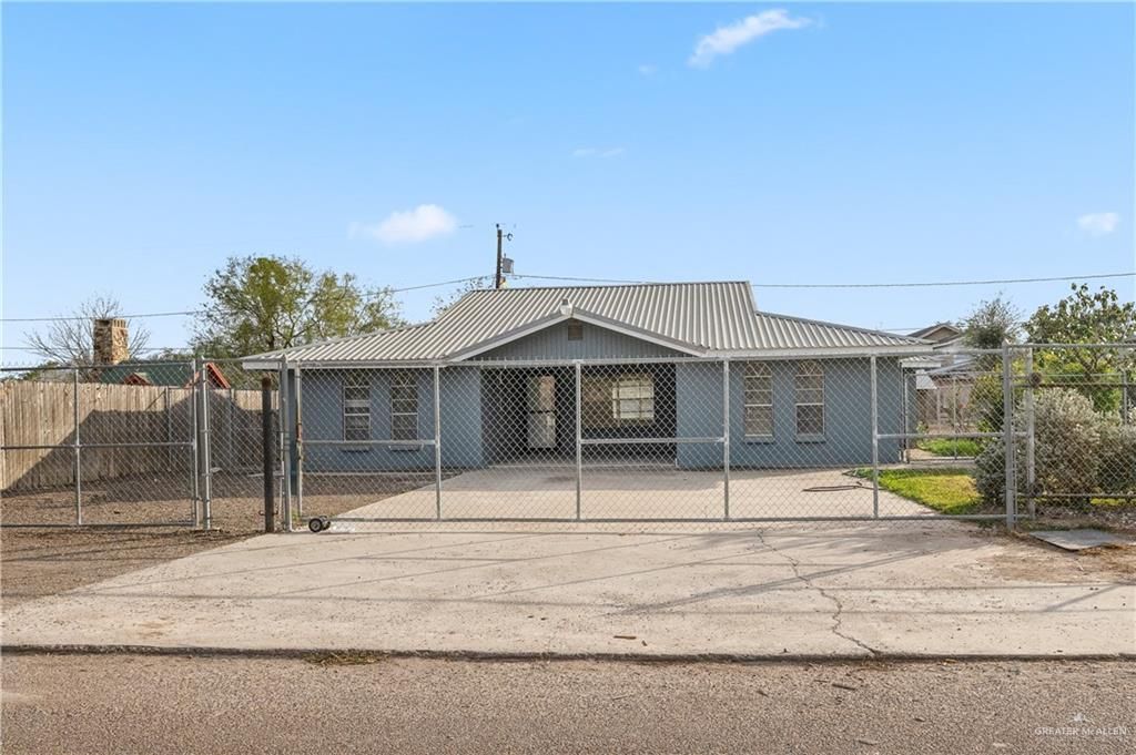 1712 N De La Rosa Drive, Donna, TX 78537