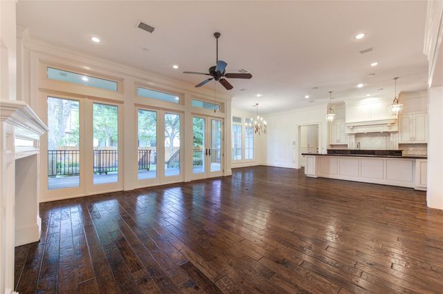 4615 Laurel Street, Bellaire, TX 77401