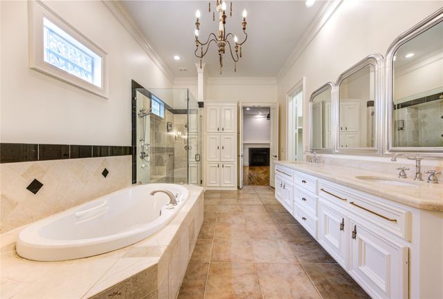 4615 Laurel Street, Bellaire, TX 77401