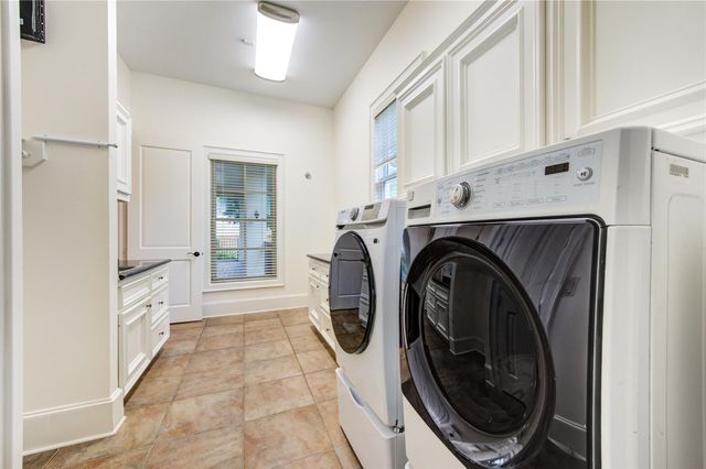 4615 Laurel Street, Bellaire, TX 77401