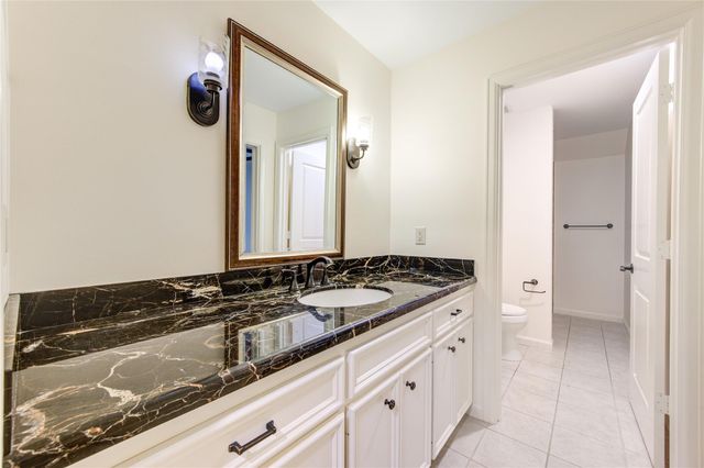 4615 Laurel Street, Bellaire, TX 77401