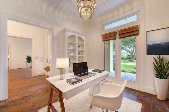 4615 Laurel Street, Bellaire, TX 77401