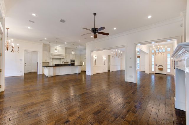 4615 Laurel Street, Bellaire, TX 77401