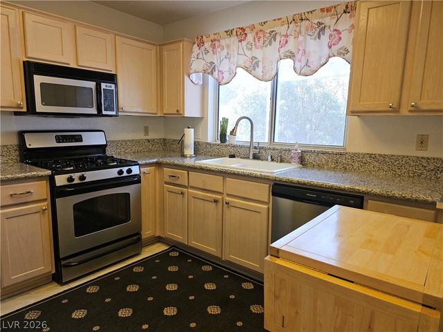 2525 Palmridge Drive, Las Vegas, NV 89134