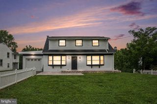 35 MEADOW LN, Lancaster, PA 17601