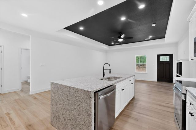 190 Molokini DR, Bastrop, TX 78602
