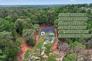 190 Molokini DR, Bastrop, TX 78602