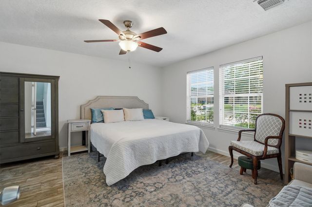 254 Rolling Brook Drive, Dickinson, TX 77539