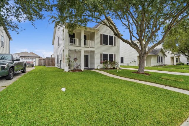 254 Rolling Brook Drive, Dickinson, TX 77539