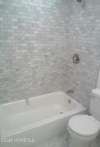 29 Peasley Drive, Marlboro, NJ 07746