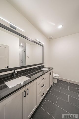 4927 N Beach Dr, Idaho Falls, ID 83401