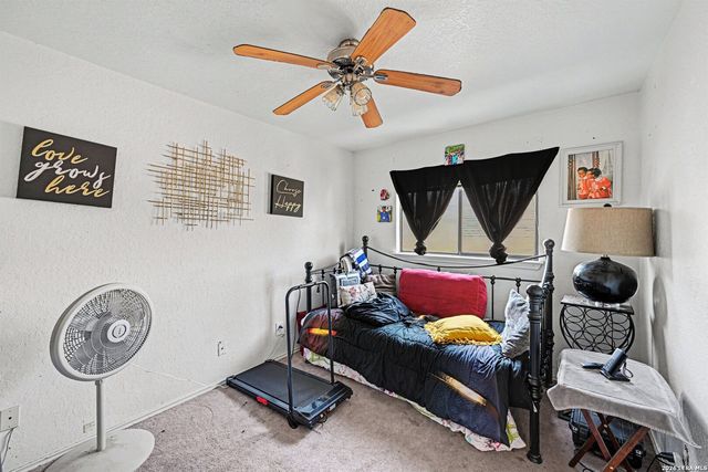 5153 Dagger Flts, San Antonio, TX 78244