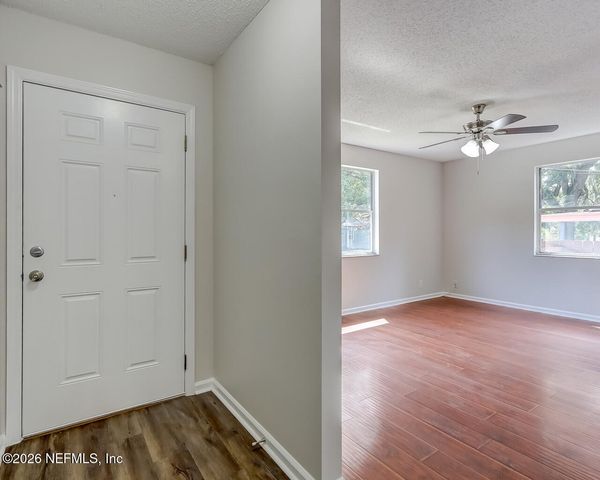 8946 6TH Avenue, Jacksonville, FL 32208