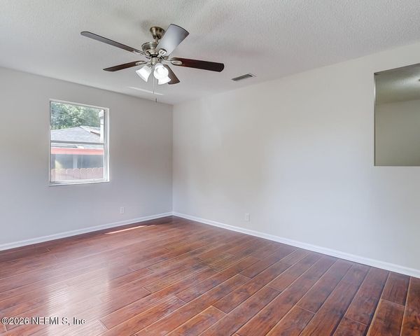 8946 6TH Avenue, Jacksonville, FL 32208