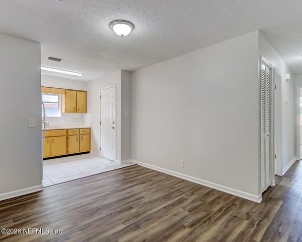 8946 6TH Avenue, Jacksonville, FL 32208