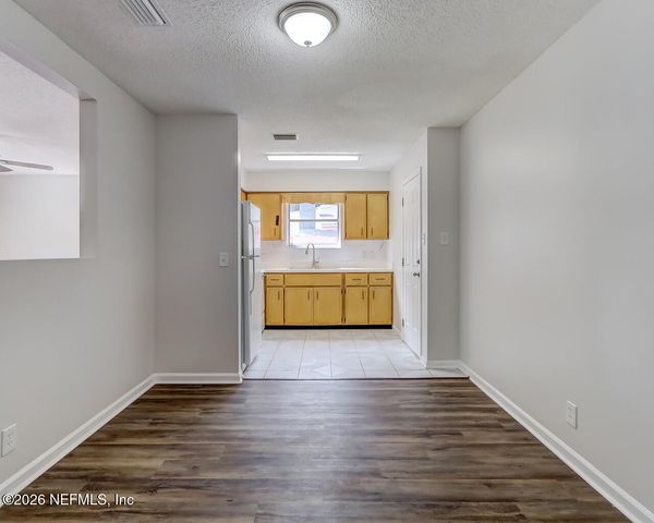 8946 6TH Avenue, Jacksonville, FL 32208