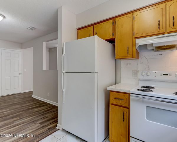 8946 6TH Avenue, Jacksonville, FL 32208