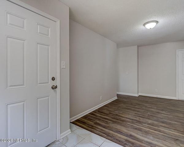 8946 6TH Avenue, Jacksonville, FL 32208