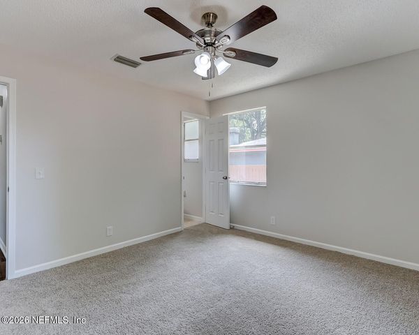 8946 6TH Avenue, Jacksonville, FL 32208