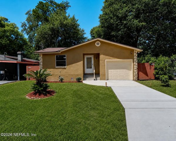 8946 6TH Avenue, Jacksonville, FL 32208