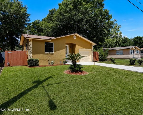 8946 6TH Avenue, Jacksonville, FL 32208