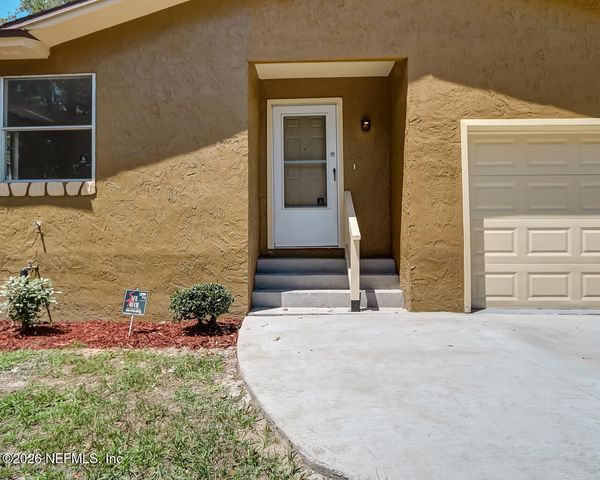 8946 6TH Avenue, Jacksonville, FL 32208