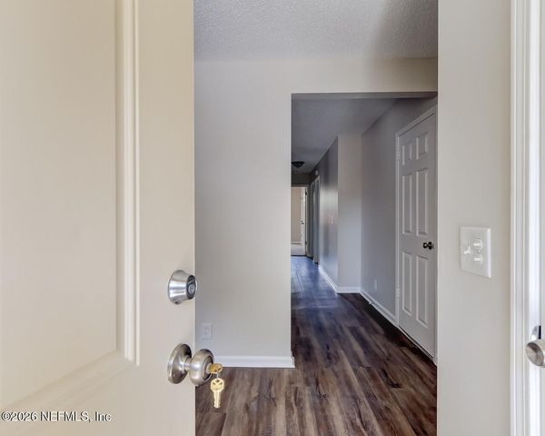 8946 6TH Avenue, Jacksonville, FL 32208