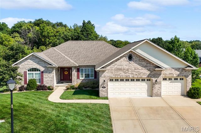 403 Willow Point Trail, O'fallon, IL 62269