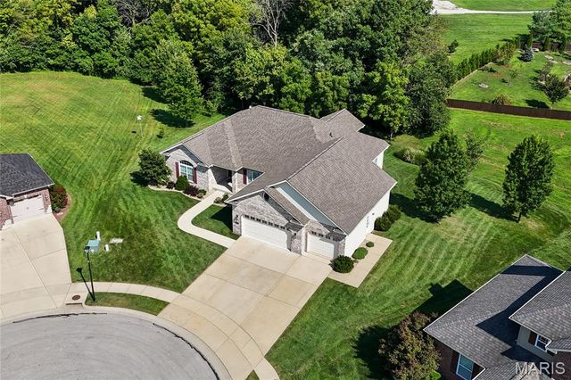 403 Willow Point Trail, O'fallon, IL 62269
