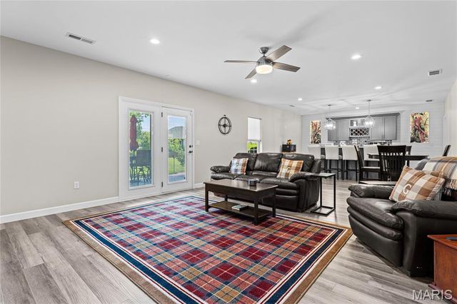 403 Willow Point Trail, O'fallon, IL 62269