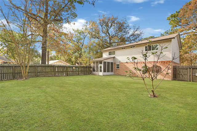 3802 Loft Forest Court, Kingwood, TX 77339