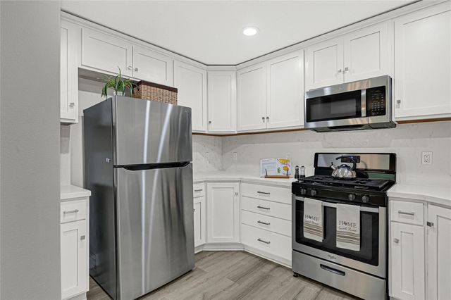 3802 Loft Forest Court, Kingwood, TX 77339