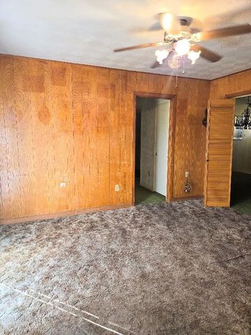 106 N Texas Street, Texas City, TX 77591