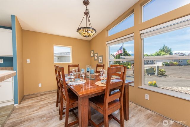 622 N Seventh Avenue, Sequim, WA 98382