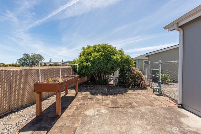 622 N Seventh Avenue, Sequim, WA 98382