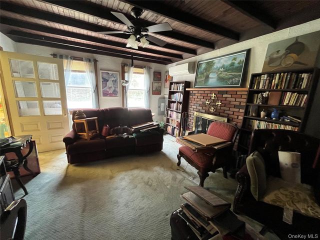 1 Saltaire Road, Sound Beach, NY 11789