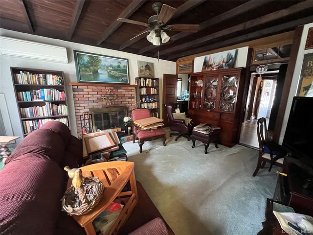 1 Saltaire Road, Sound Beach, NY 11789