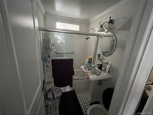 1 Saltaire Road, Sound Beach, NY 11789