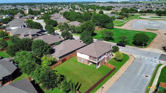 901 Easton Drive, San Marcos, TX 78666