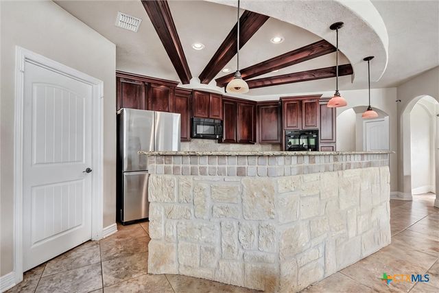 901 Easton Drive, San Marcos, TX 78666