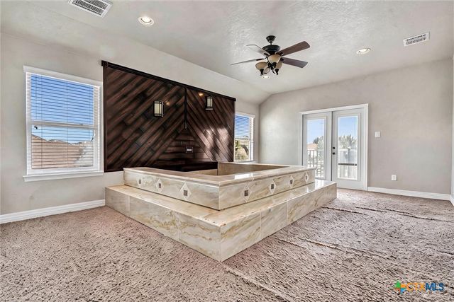 901 Easton Drive, San Marcos, TX 78666