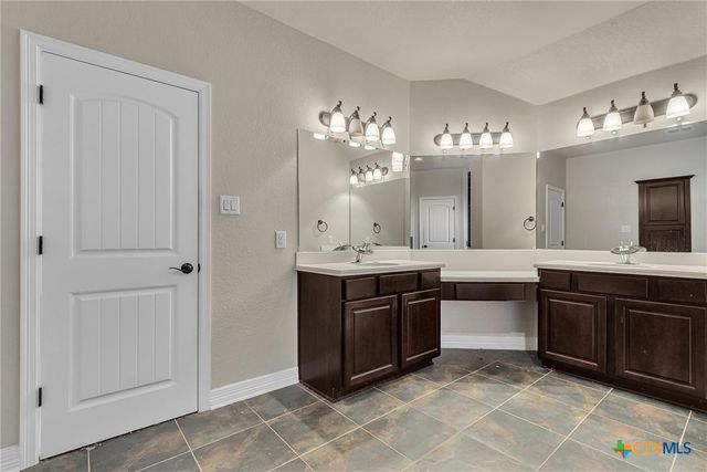 901 Easton Drive, San Marcos, TX 78666