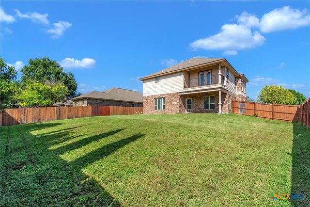 901 Easton Drive, San Marcos, TX 78666