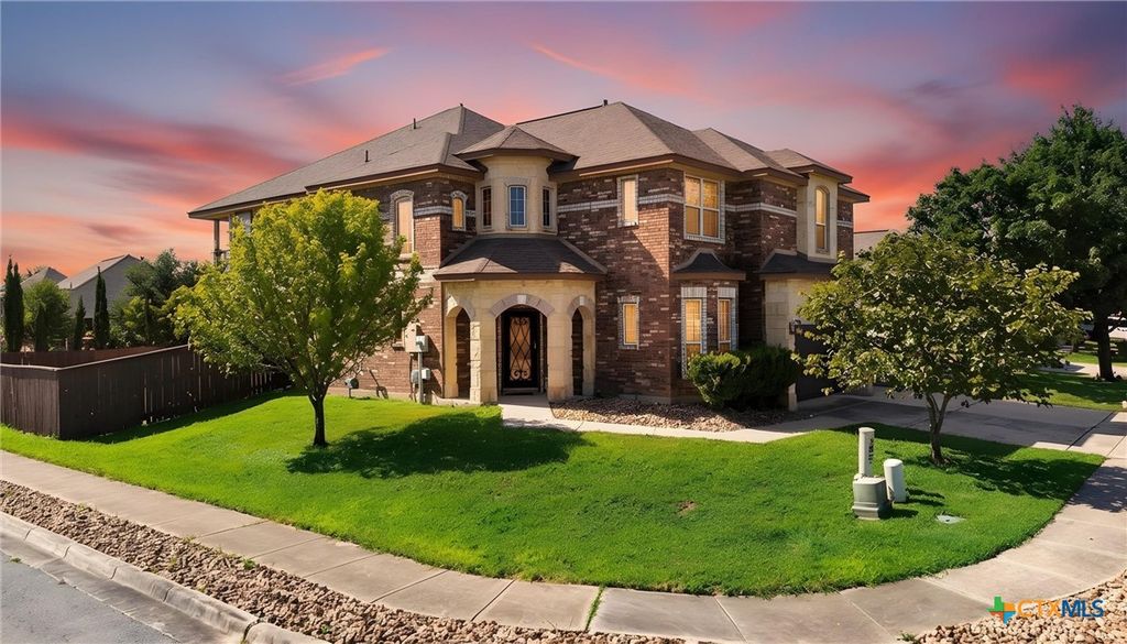 901 Easton Drive, San Marcos, TX 78666