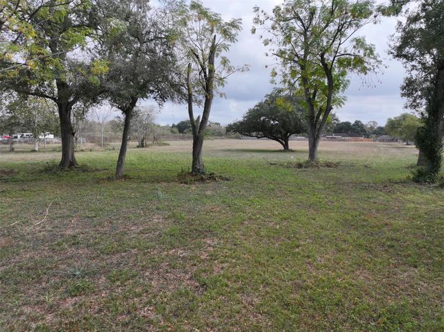 2417 4th Street, Rosenberg, TX 77471