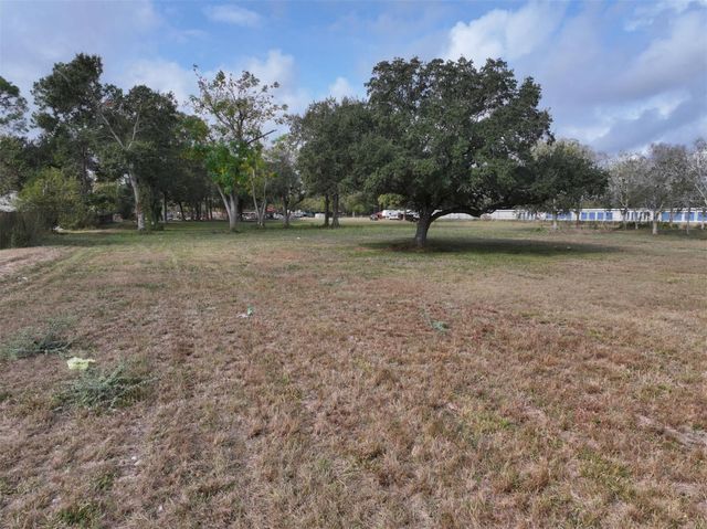 2417 4th Street, Rosenberg, TX 77471