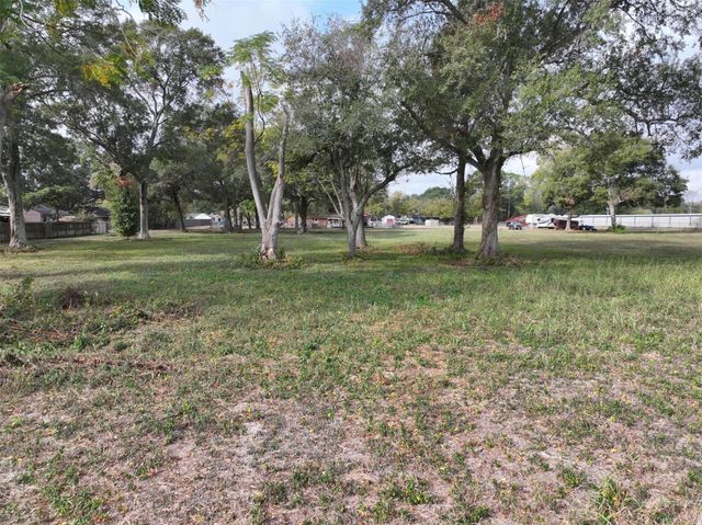 2417 4th Street, Rosenberg, TX 77471