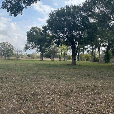 2417 4th Street, Rosenberg, TX 77471