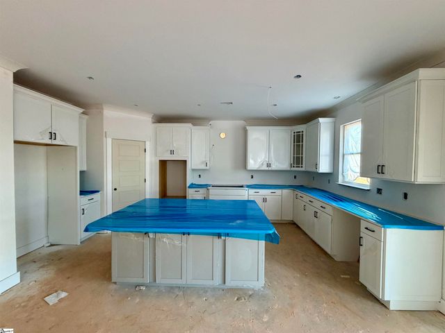 206 Kayfield Farms Drive, Anderson, SC 29621